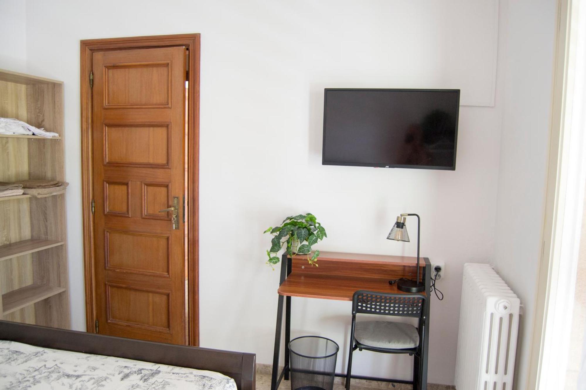 Habitacio V Cal Kim Apartment Martorell Exterior photo